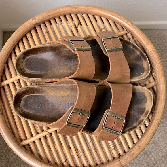 Birkenstock Arizona Brown Oiled Leather Sandals - Picture 2 of 7